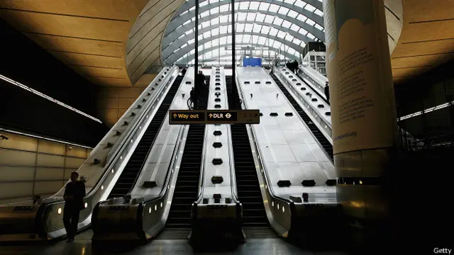 Estación de Canary Wharf, Londres