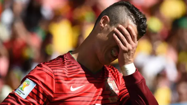 پرتګال که څه هم له ګانا نه لوبه ۲-۱ وګټله خو بیا یې هم لوبډله د نړیوال جام له لوبو بهر شوه.