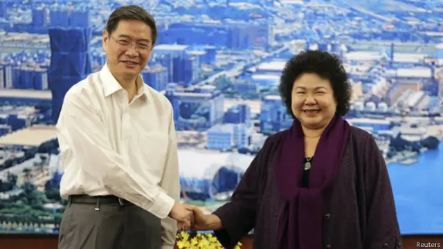 张志军南下高雄会见民进党籍市长陈菊（27/06/2014）