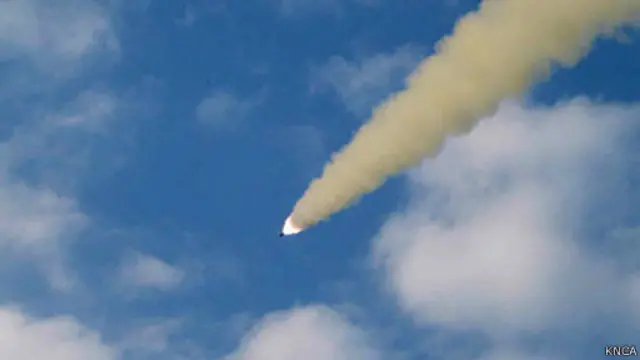 کره شمالی اغلب برای تقویت توان نظامی خود به آزمایش موشکهای جدید می پردازد