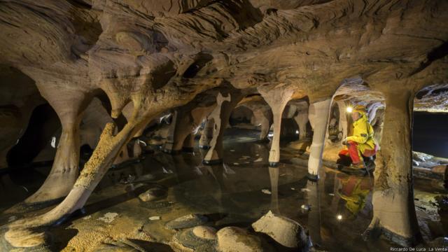 Cueva interior