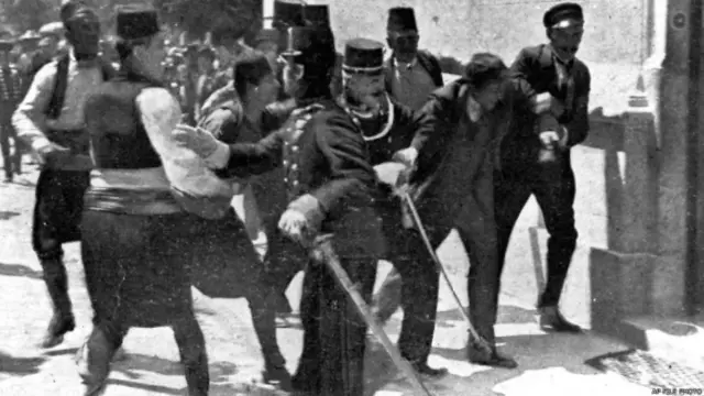 आर्जड्यूक फ़र्डिनेंड, डचेज़ सोफ़ी