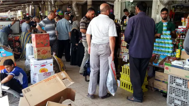 سوق بمدينة الموصل بالعراق