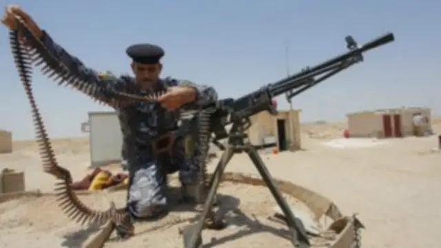 عراق کے شمالی علاقوں کے ایک بڑے حصے پر شدت پسندوں کا قبضہ ہے