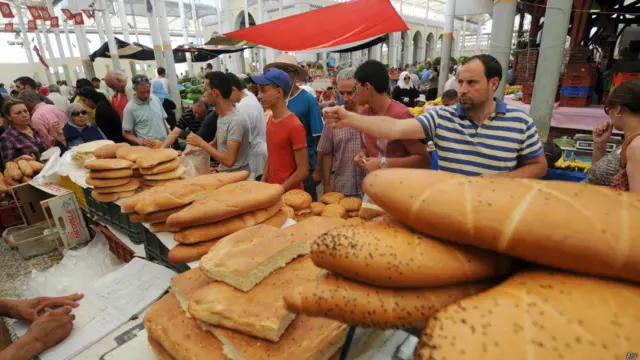 Menunggu buka puasa di Tunis