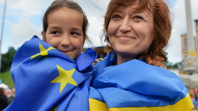 Мать и дитя на Майдане