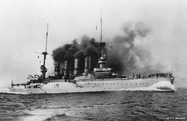 El buque de guerra alemán SMS Scharnhorst