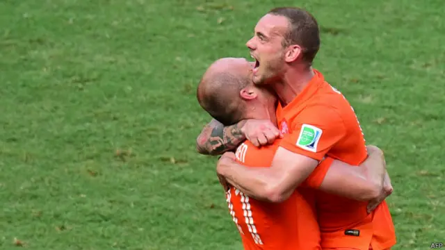 Арьен Роббен и Уэсли Снайдер