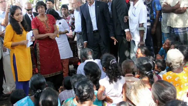 මුල්ලිවයික්කාල් ප්‍රදේශයේ සංචාරය කළ මානව හිමිකම් පිළිබඳ කොමසාරිස්වරිය නවි පිල්ලේ