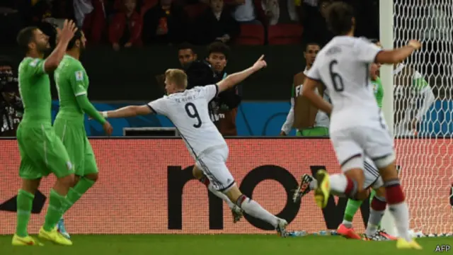 Gol da Alemanha contra a Argélia