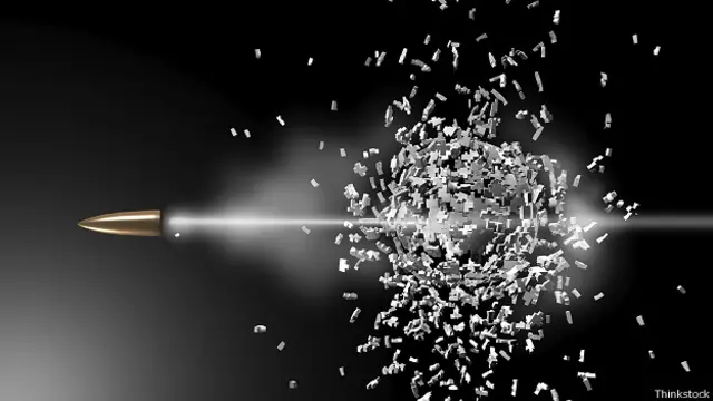 Пуля, пробивающая препятствие