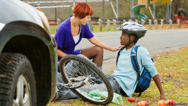 Разговор со сбитым велосипедистом