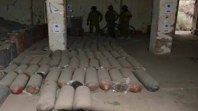 اس فیکٹری میں ڈیڑھ سو کے قریب سلینڈر برآمد ہوئے جن میں ابھی بارودی مواد نہیں بھرا گیا تھا۔