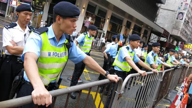 香港警方對於此次參與人數眾多的遊行亦是嚴陣以待
