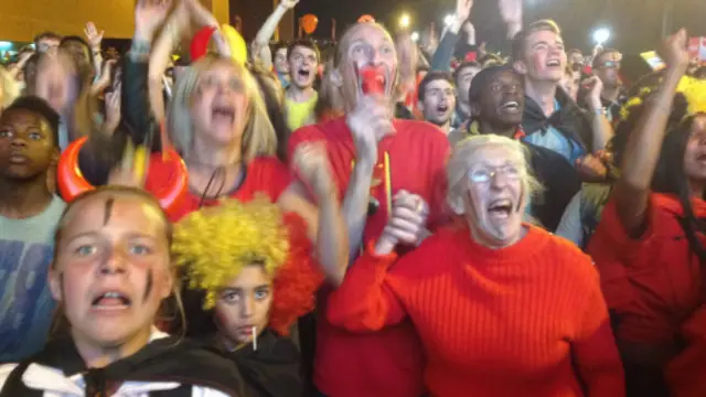 Para pendukung Belgia