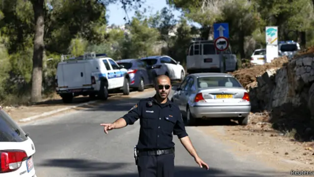 پلیس بیت المقدس محل یافت شدن جسد نوجوان فلسطینی را به روی رفت و آمد بسته است