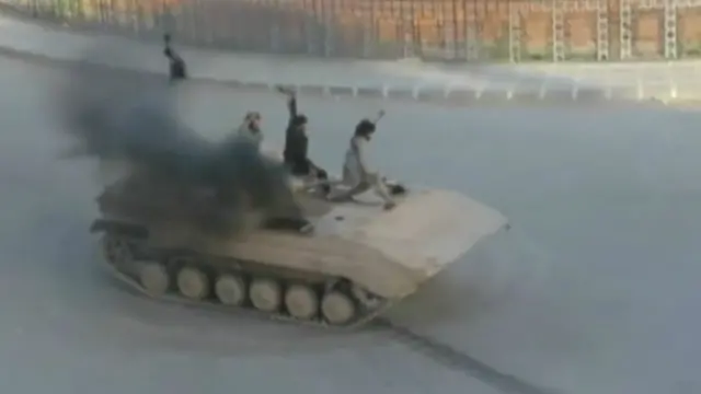 خود ساختہ خلیفہ ابوبکر البغدادی نے دنیا بھر کے جہادیوں سے کہا ہے کہ وہ عراق اور شام پہنچیں