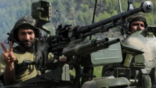 سینٹ میں حزب اختلاف کی جماعتوں نے ماضی میں (پی پی او) کی مخالفت کی تھی اور حکومت کو اکثریت نہ ہونے کا باعث کئی بار ناکامی کاسامنا کرنا پڑا