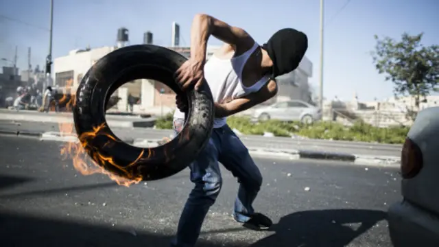 أثار انتشار نبأ العثور على جثة الشاب الفلسطيني اشتباكات في القدس الشرقية.