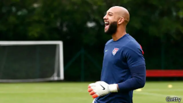 Howard ha dicho que sus reflejos tienen que ver con el Tourette. 