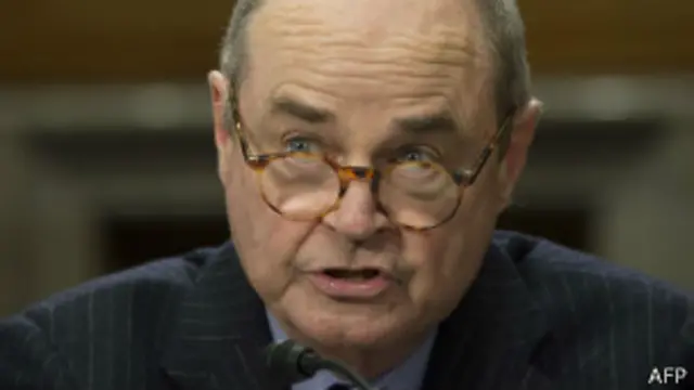 مئی 2013 میں ریٹائرمنٹ ختم کر کے سابق سفارتکار جیمز ڈوبنز نے پاکستان اور افغانستان کے لیے خصوصی مندوبکا عہدہ اس وقت سنبھالا جب رچرڈ ہالبروک وفات پا گئے تھے