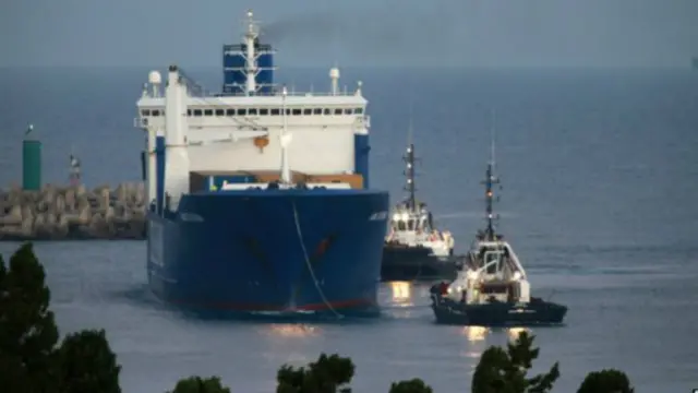 رافقت سفن تابعة لحرس السواحل الإيطالي السفينة الدنماركية خلال نقلها أسلحة سوريا الكيماوية