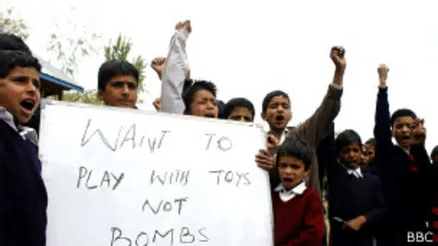 سمرن مشتاق کی موت کے بعد توسہ میدان کے گردونواح کے سکولوں میں بھی بچوں نے مزاحمت شروع کر دی