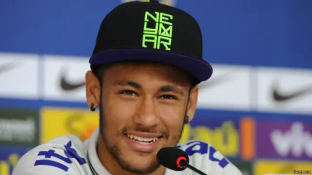 چلی کے خلاف پری کوارٹر فائنل میں نیمار کے گھٹنے اور ران پر چوٹ لگی تھی تاہم انھوں نے کہا کہ وہ اب مکمل طور پر فٹ ہیں