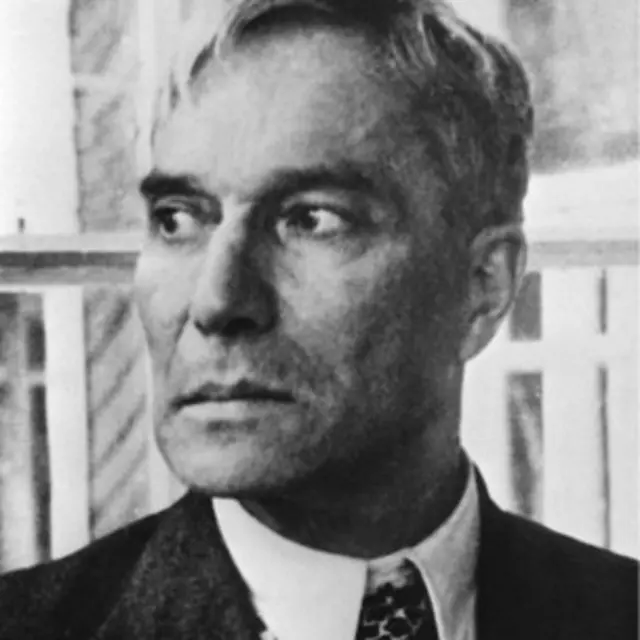 جایزه ادبیات نوبل در سال ۱۹۵۸ به بوریس پاسترناک اعطا شد ولی شوروی او را مجبور کرد که این جایزه را رد کند 