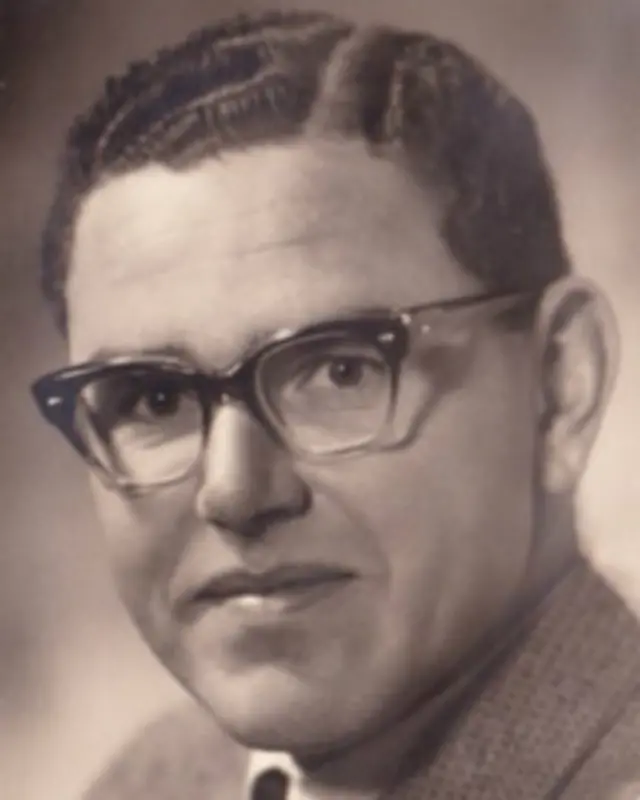 یوپ ون در ویلدن قبل از پیوستن به اداره امنیت هلند از اعضای گروههای مقاومت ضد آلمان نازی بود.