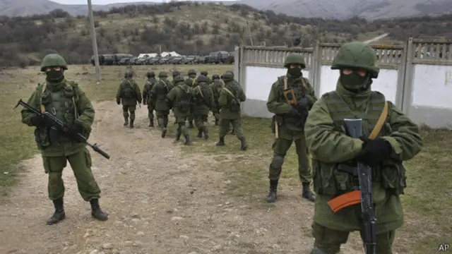 "Зеленые человечки" в Крыму