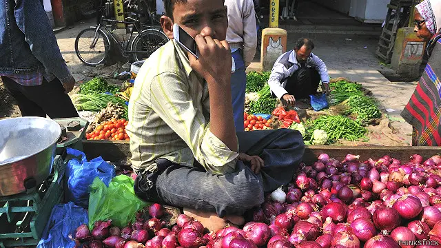 प्याज़ बेचता लड़का