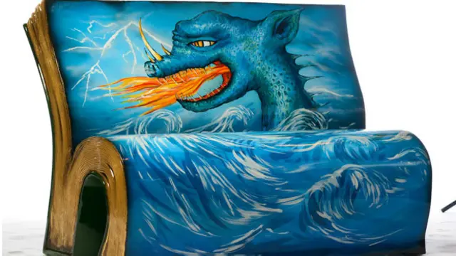 क्लासिक किताबों पर बेंच