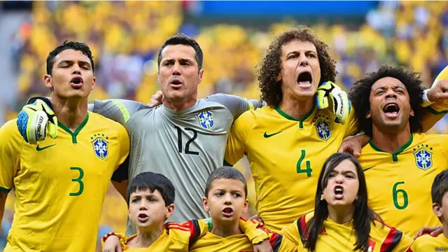 Empate sem gols, vitória folgada contra Camarões e o sufoco contra o Chile; veja como a seleção se saiu nesta Copa