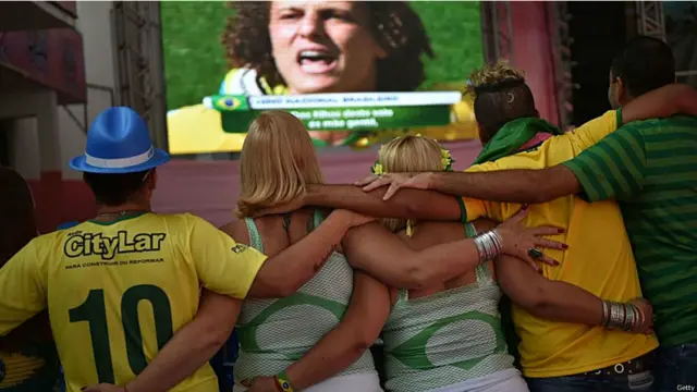 Empate sem gols, vitória folgada contra Camarões e o sufoco contra o Chile; veja como a seleção se saiu nesta Copa