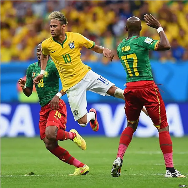 Empate sem gols, vitória folgada contra Camarões e o sufoco contra o Chile; veja como a seleção se saiu nesta Copa