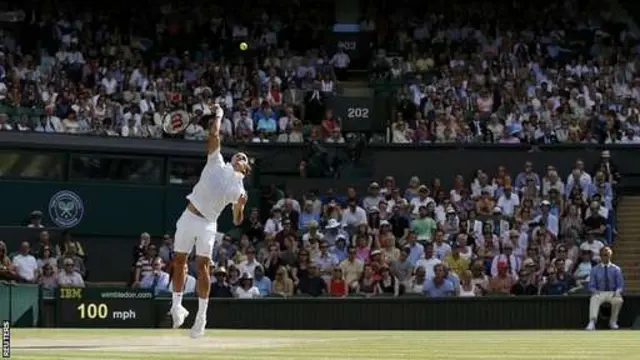 فدرر در مجموع در چهار گرند اسلم هفده بار قهرمان شده است