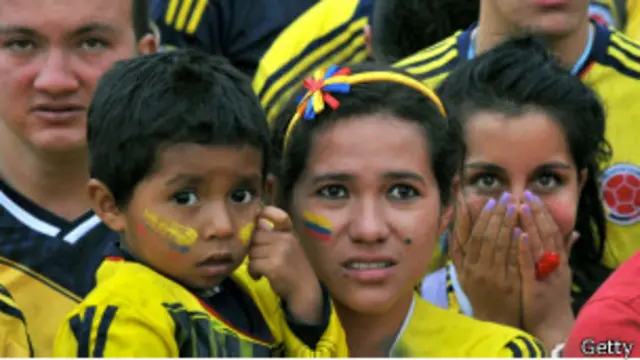Mezcla de sentimientos para muchos colombianos: tristeza y orgullo por el Mundial de su selección.