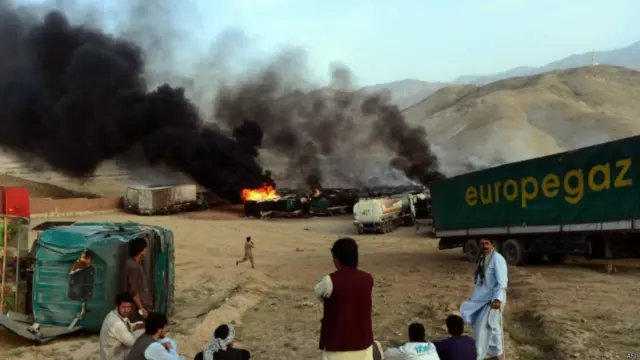دغه ټانکر غزني او کندهار ولایتونو ته د لېږدېدو په انتظار ولاړ وو.