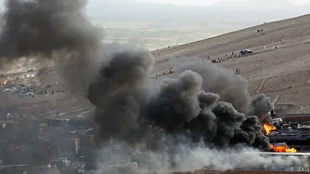 ظل الحريق مشتعلا حتى الصباح