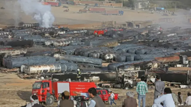 ټانکر چلوونکي وايي، په اور کې ځینې کسان وژل شوي هم دي، خو دقیق معلومات ورته نه شته.