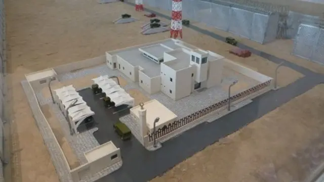 نموذج للحواجز المقامة على الحدود السعودية مع العراق