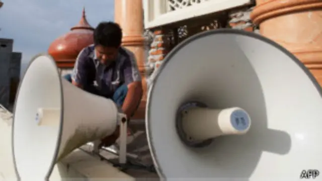 بعض اطلاعات کے مطابق دنیا میں سب سے زیادہ مساجد بھارت میں ہیں