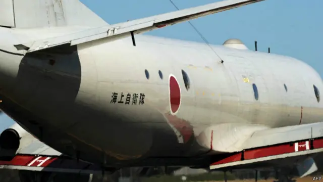日本海上自卫队一架P-3C侦察机在澳大利亚珀斯参与马航MH370客机搜索(3/4/2014)