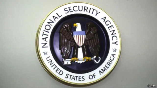 ادوارد اسنودن جوانب گسترده‌ای از فعالیت‌های جاسوسی ان.اس.ای را افشا کرده است