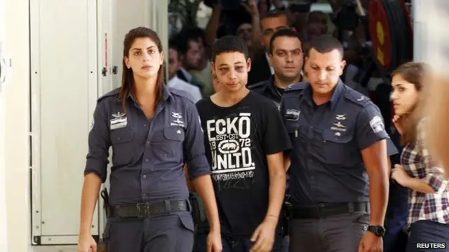 طارق خضیر امروز در حالی که هنوز زخمی بود در دادگاه حاضر شد