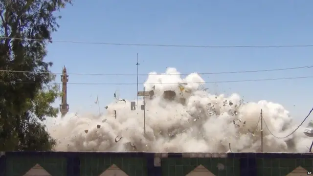 Mintidiinta ka tirsan ISIS ayaa la aaminsan yahay inay burburiyeen kaniisado ku yaal Mosul. 