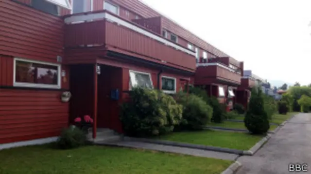 Complejo de casas donde vivió Bastián durante su infancia y adolescencia.