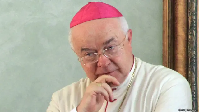 Бывший архиепископ Йозеф Веселовский