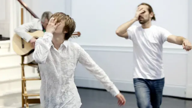 《Normal Love》剧照